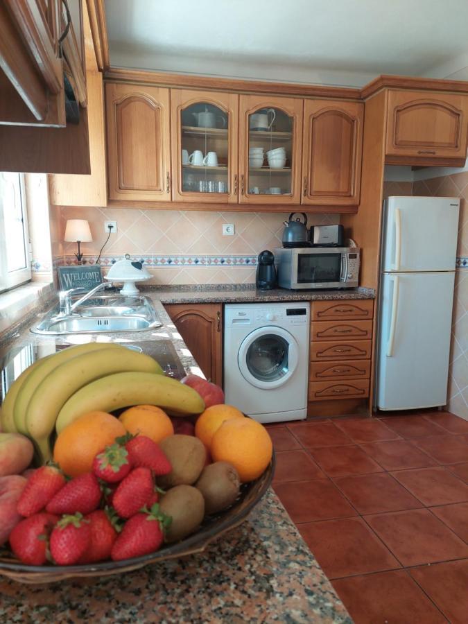 Lagoa Azul Guest House วิลานอวา ดิ มิลฟงติส ภายนอก รูปภาพ