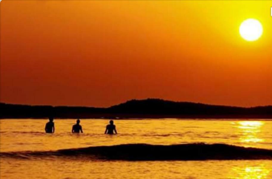 Lagoa Azul Guest House วิลานอวา ดิ มิลฟงติส ภายนอก รูปภาพ